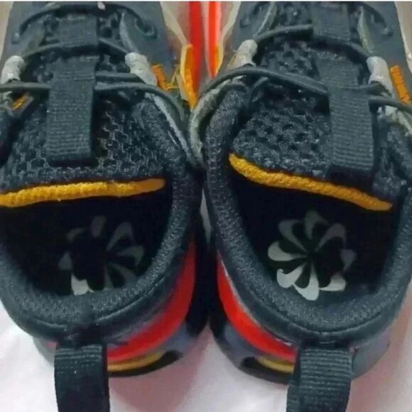 Nike Air Max 2021 SE - Picture 2 of 10